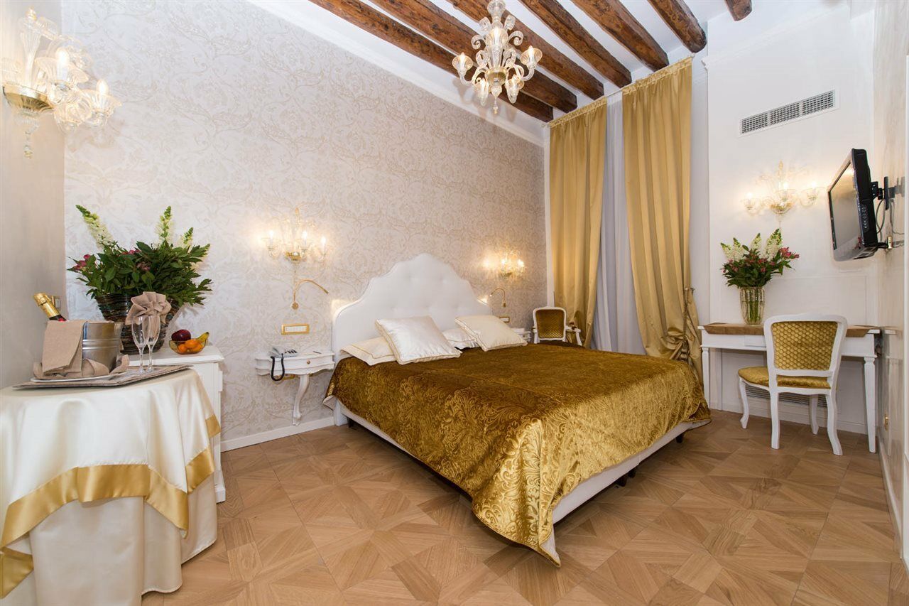 Hotel Savoia & Jolanda Venedig