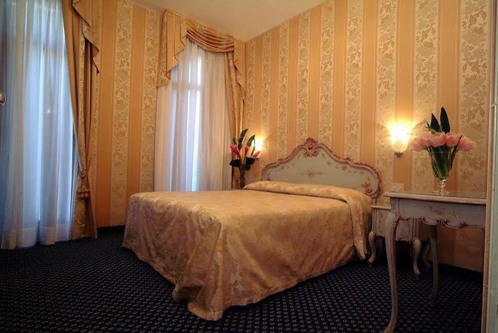 Hotel Savoia & Jolanda Venice